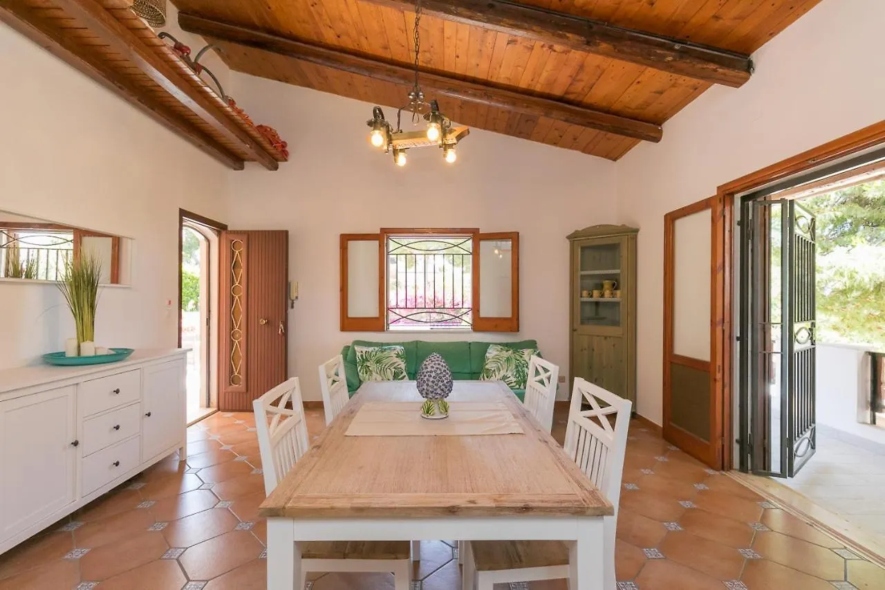 Villa Plemmyria Syracuse Italia